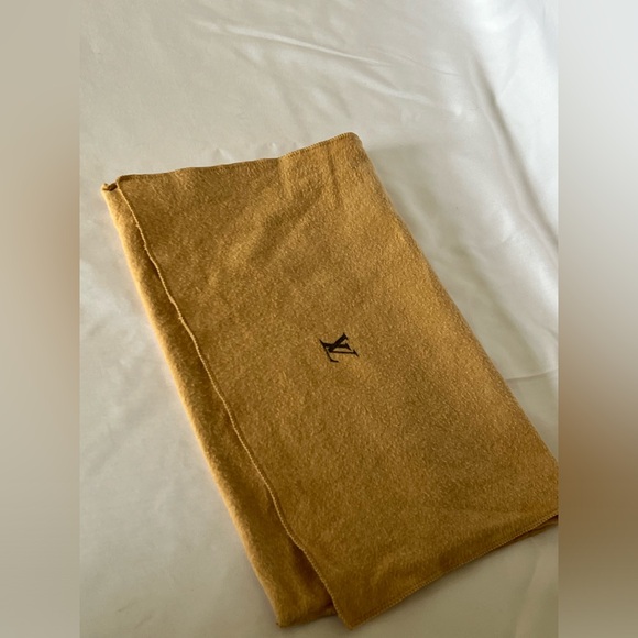 Designer Dustbags For Sale - Picture 3 of 7